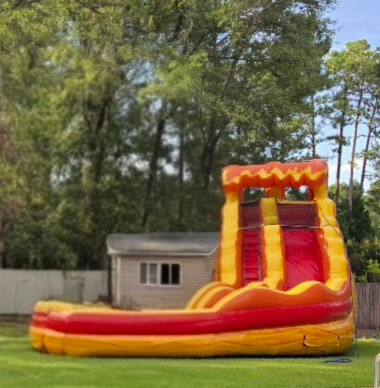 17′ Lava Rush Curved Waterslide 17′ Lava Rush Curved Waterslide